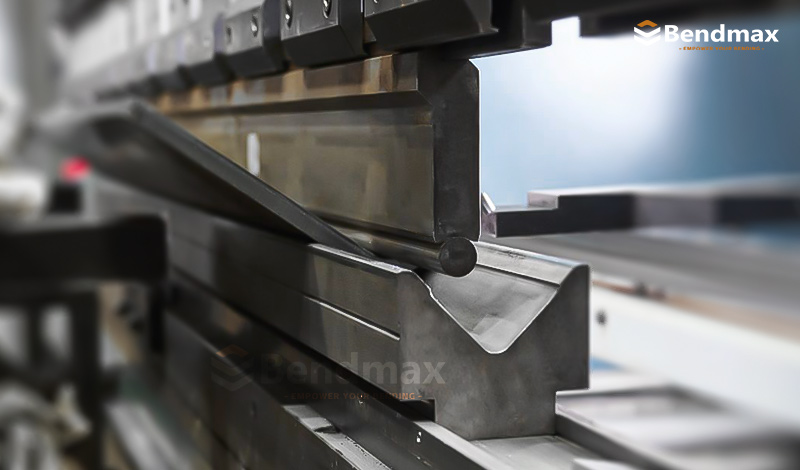 Ağır Hizmet Tipi Pres Fren Kalıpları | Yüksek Tonajlı Bükme Takımları - BENDMAX