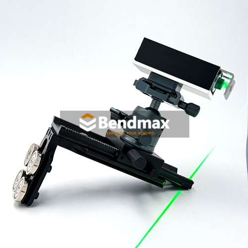 Laser alignment system mounted on press brake slider for complex setups